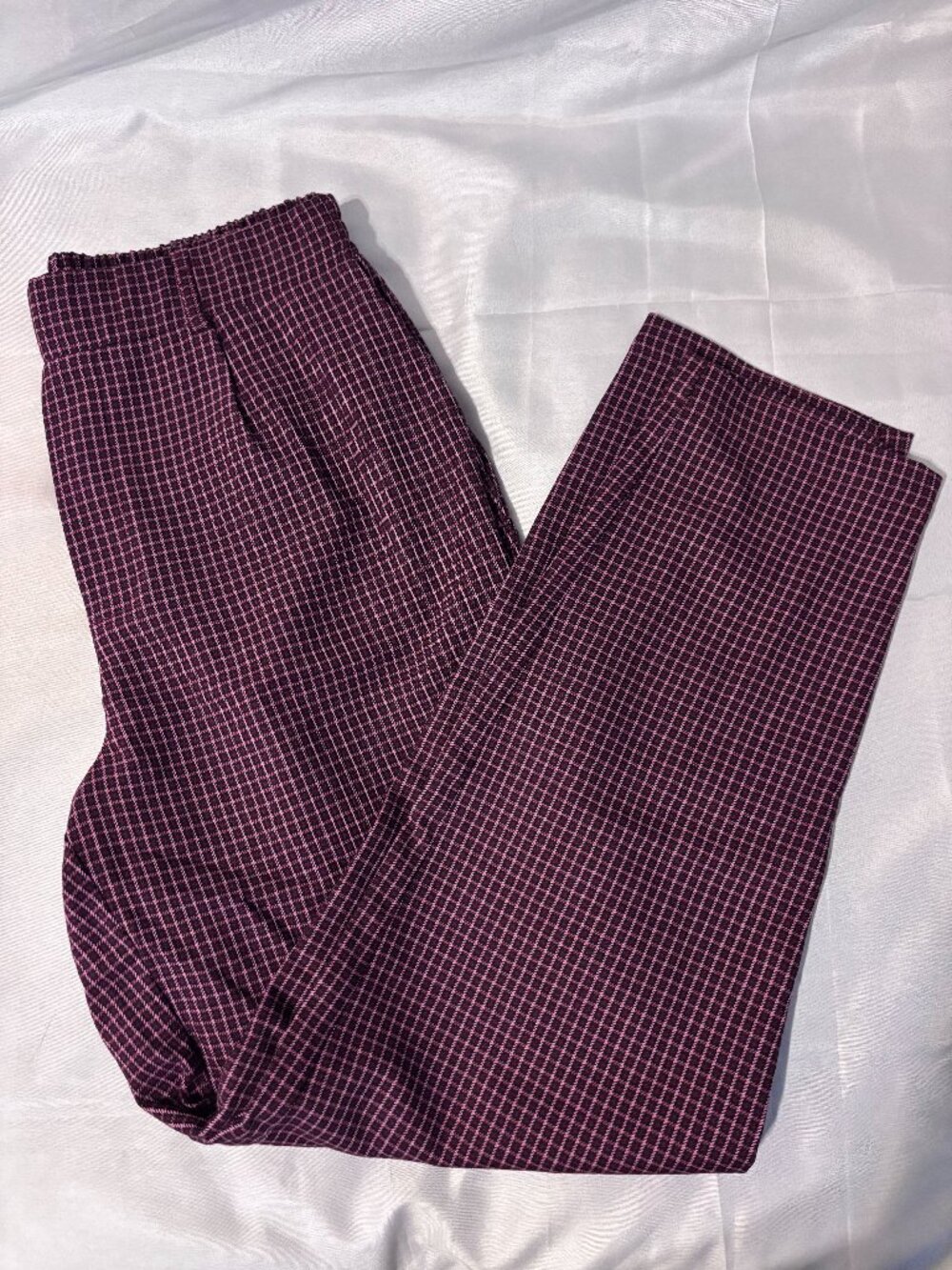 Forever 21 Pink & Black Plaid High-Rise Trouser Pants – Size Medium – NWT